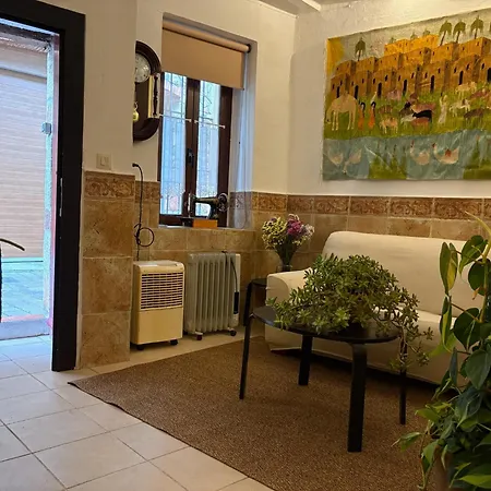 Casa Aneja *